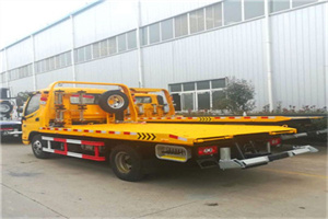 永宁附近拖车救援搭电